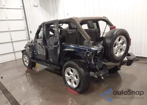 2013 Jeep Wrangler Unlimited Sahara z USA, uszkodzony, nr VIN 1C4BJWEGXDL518099